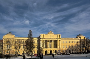 Здание Львовского университета